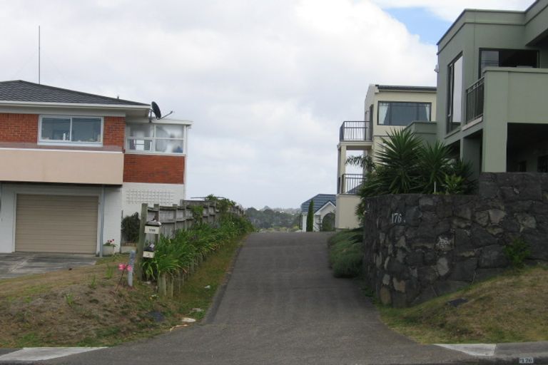 Photo of property in 176a East Coast Road, Forrest Hill, Auckland, 0620
