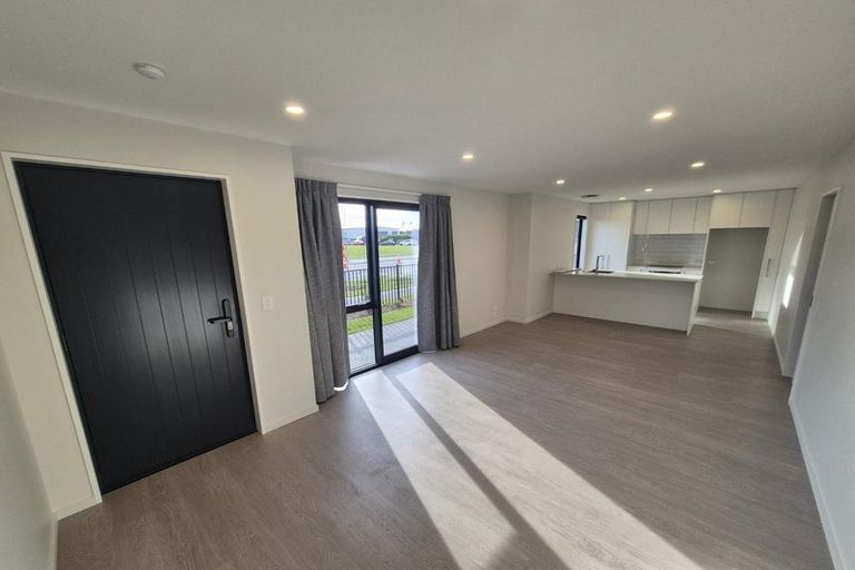Photo of property in 54 Blakes Road, Belfast, Christchurch, 8051