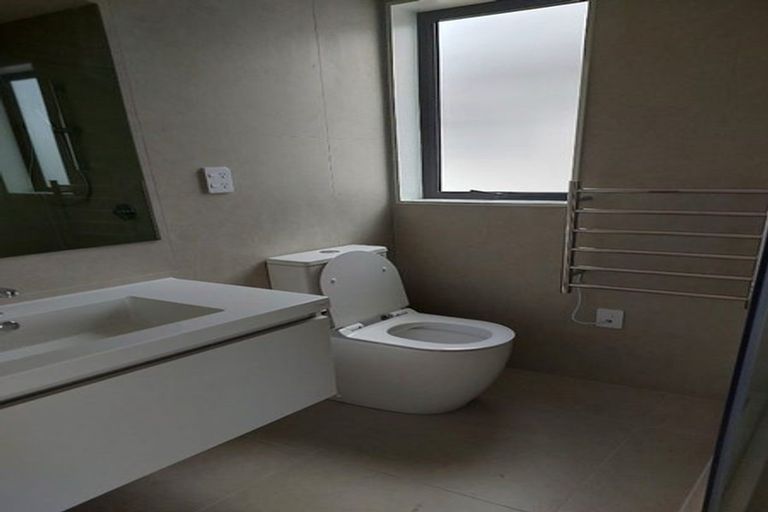 Photo of property in 89 Waipuhinui Way, Wiri, Auckland, 2104