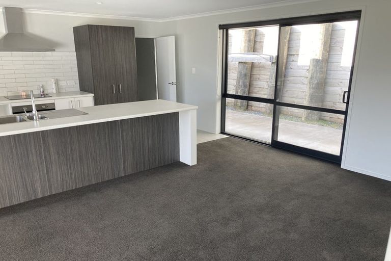 Photo of property in 7 Albatross Lane, Welcome Bay, Tauranga, 3112