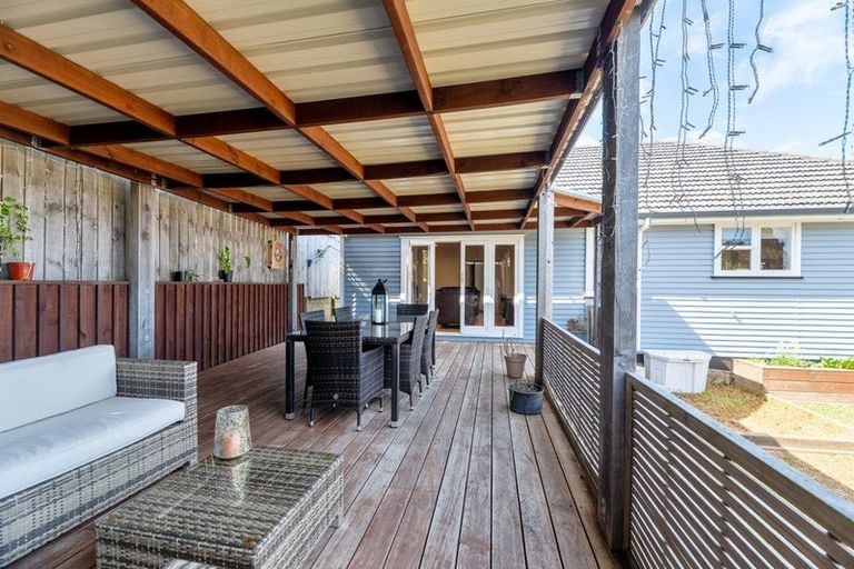 Photo of property in 54 Don Buck Road, Massey, Auckland, 0614