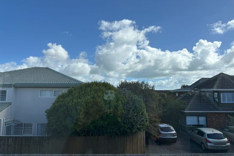 Photo of property in 216 Bucklands Road, Bucklands Beach, Auckland, 2012
