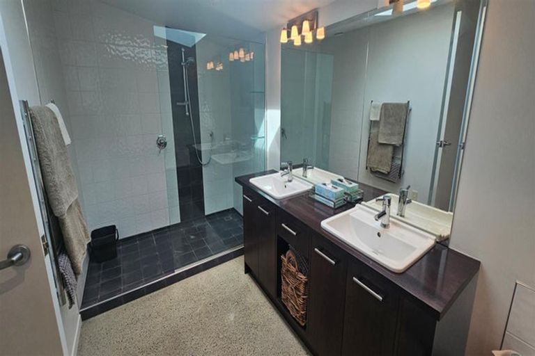 Photo of property in 32 Taumata Road, Omaha, 0986