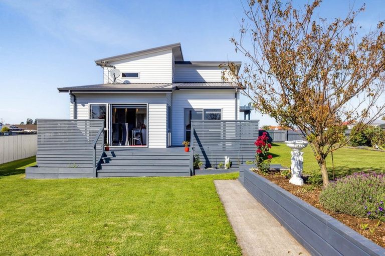 Photo of property in 74 Broadway, Stratford, 4332