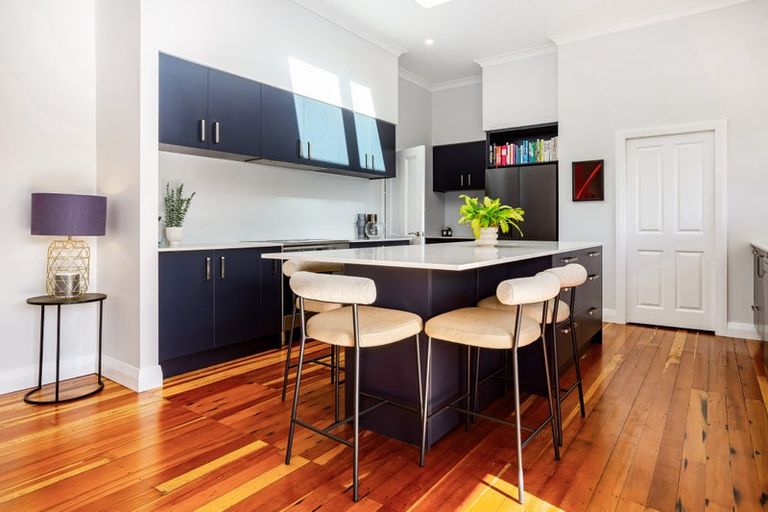 Photo of property in 21 Priscilla Crescent, Mornington, Wellington, 6021