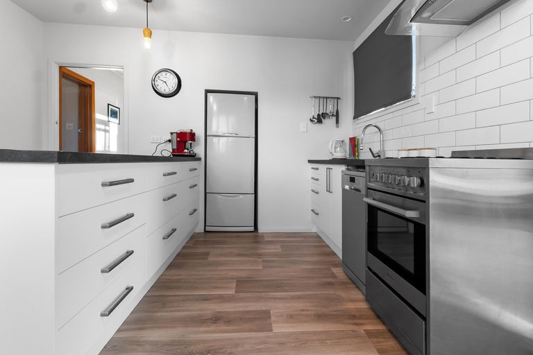Photo of property in 36 Jollie Road, Twizel, 7901