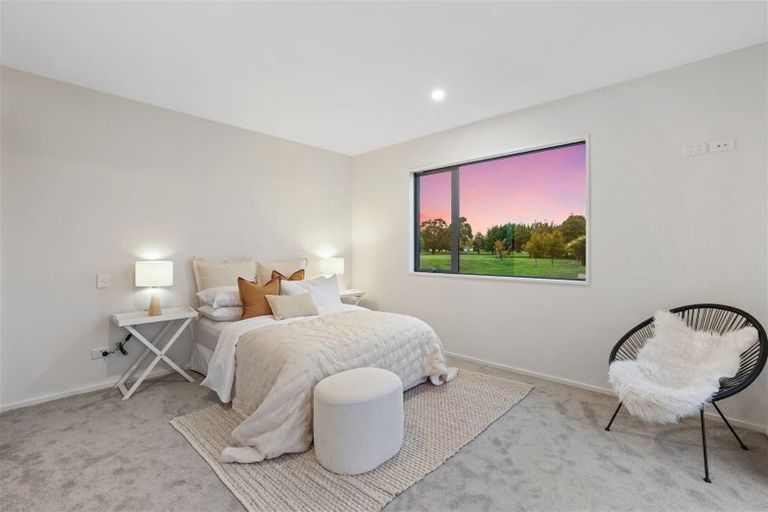 Photo of property in 12 Pacers Lane, Yaldhurst, 8042