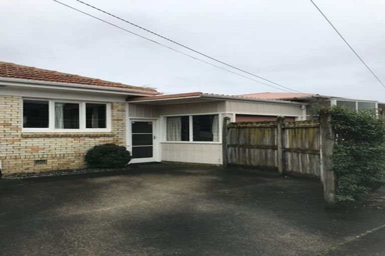 Photo of property in 1/16 Alexander Avenue, Papatoetoe, Auckland, 2025
