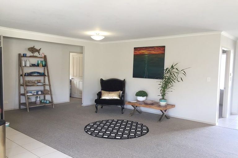 Photo of property in 137 Cyril French Drive, Flat Bush, Auckland, 2016