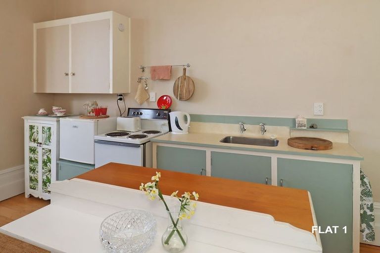 Photo of property in 1 Greta Street, South Hill, Oamaru, 9400