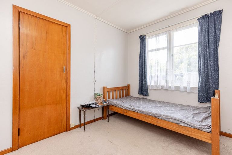 Photo of property in 21 Rira Street, Marton, 4710