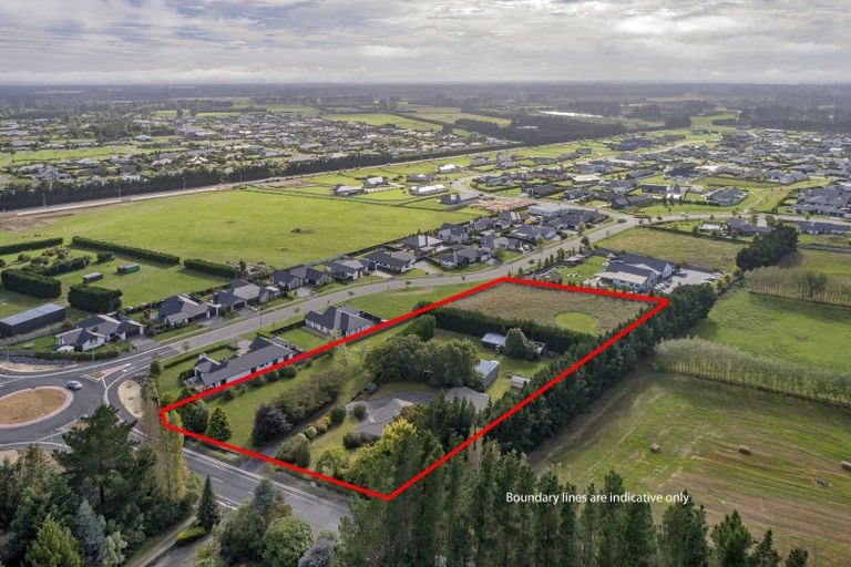 Photo of property in 690 Weedons Ross Road, West Melton, Christchurch, 7676