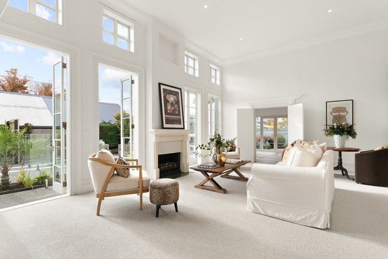 Photo of property in 17 Allister Avenue, Merivale, Christchurch, 8014