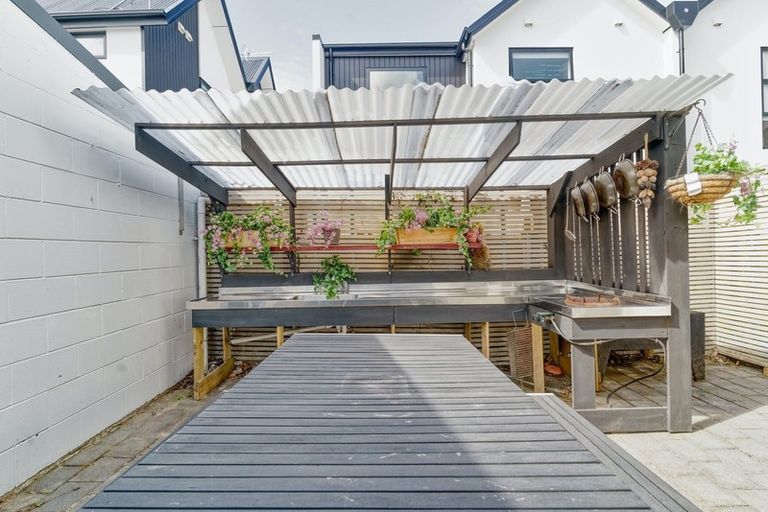 Photo of property in 3/270 Kilmore Street, Christchurch Central, Christchurch, 8011