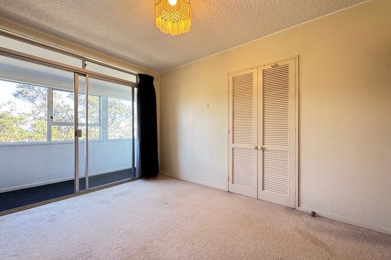 Photo of property in 3/7 Rangitane Street, Maupuia, Wellington, 6022