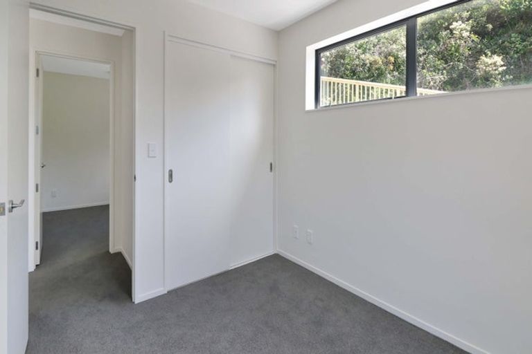 Photo of property in 2/63 Tiketike Way, Brooklyn, Wellington, 6021