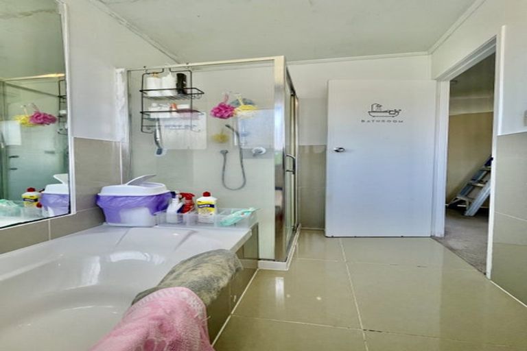 Photo of property in 365 Bucklands Beach Road, Bucklands Beach, Auckland, 2012