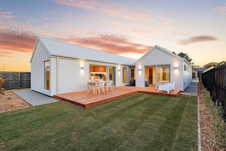 Photo of property in 43 Georgina Street, Marshland, Christchurch, 8083