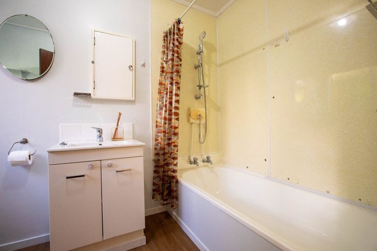 Photo of property in 12 Fairburn Grove, Johnsonville, Wellington, 6037