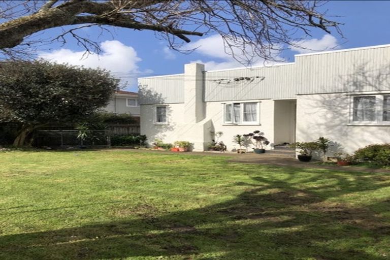 Photo of property in 1/31 Cleek Road, Mangere East, Auckland, 2024