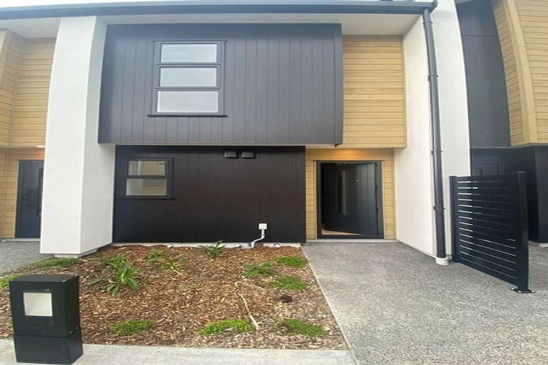 Photo of property in 4 Te Ara O Ralph Olsen, Wainuiomata, Lower Hutt, 5014