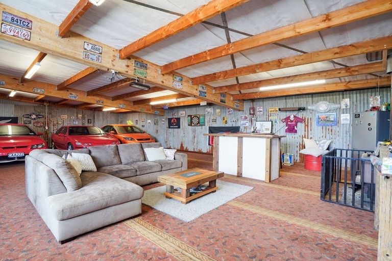 Photo of property in 381 Bay Road, West Plains, Invercargill, 9879