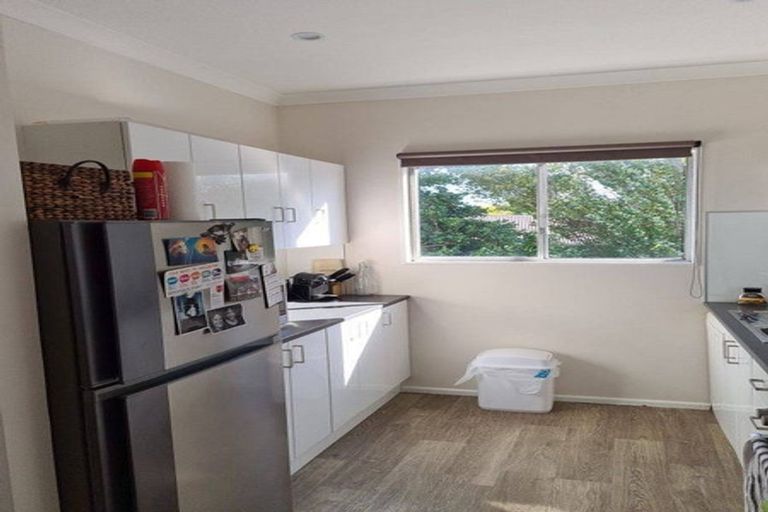 Photo of property in 71j Randwick Crescent, Moera, Lower Hutt, 5010