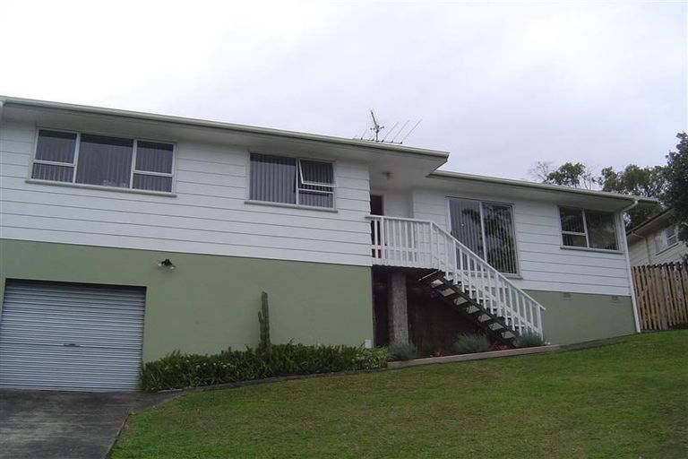 Photo of property in 21 Laurina Road, Sunnynook, Auckland, 0620