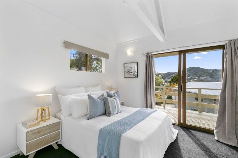 Photo of property in 9 Ridd Crescent, Karori, Wellington, 6012