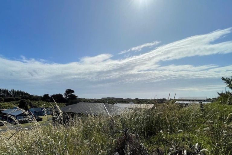 Photo of property in 17 Ewing Street, Hokio Beach, Levin, 5571