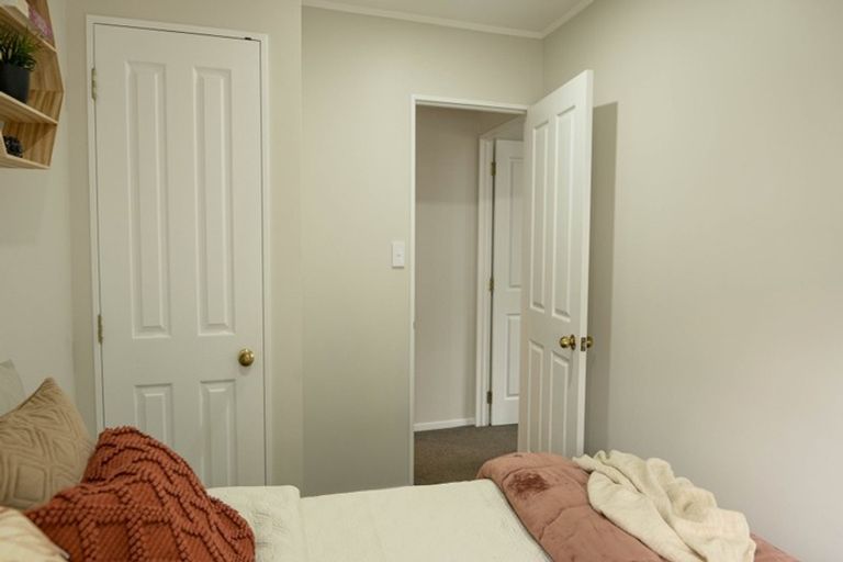 Photo of property in 2/45 Great South Road, Papakura, 2110