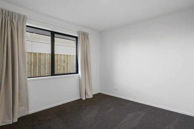 Photo of property in 2/14 Woodhouse Street, Linwood, Christchurch, 8062