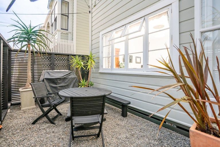 Photo of property in 137 Elizabeth Street, Mount Victoria, Wellington, 6011