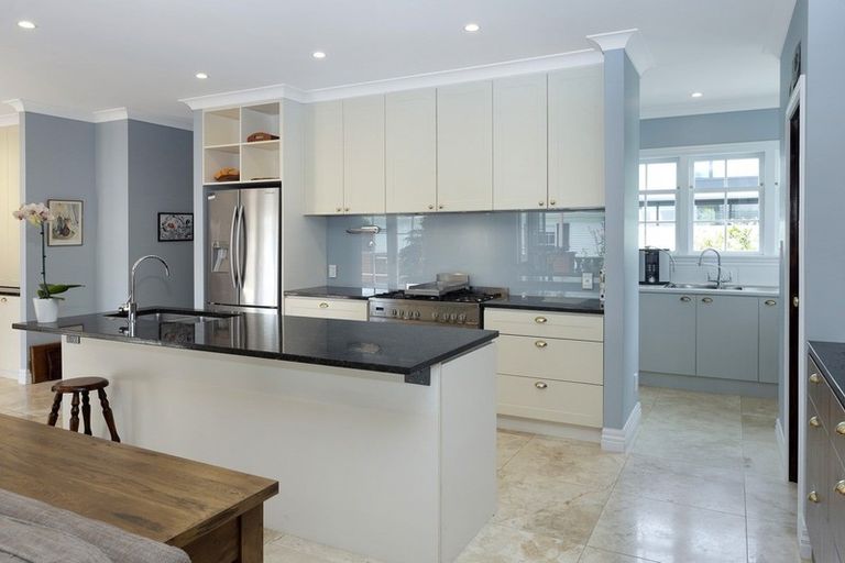 Photo of property in 21 Circuit Street, Merivale, Christchurch, 8052