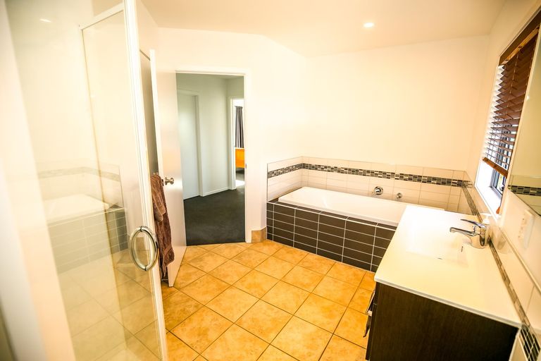 Photo of property in 144 Maungatawhiri Road, Raglan, 3295