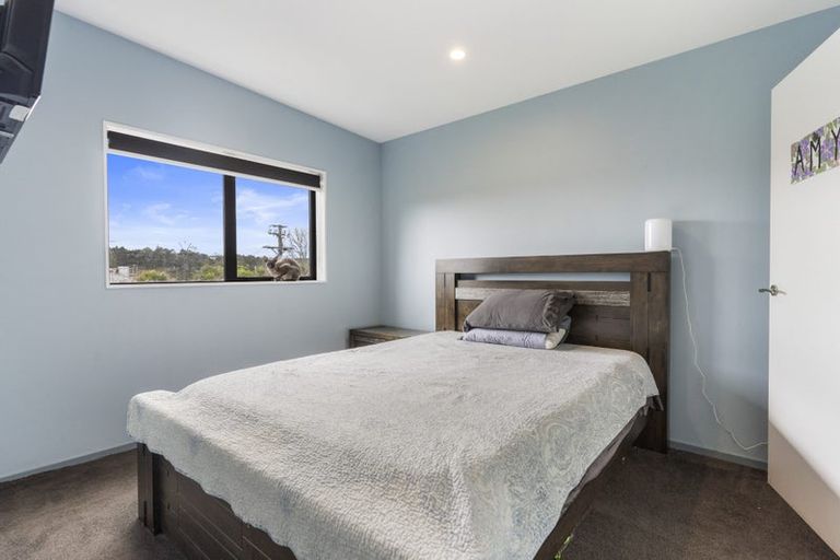 Photo of property in 23c Chippendale Crescent, Birkdale, Auckland, 0626