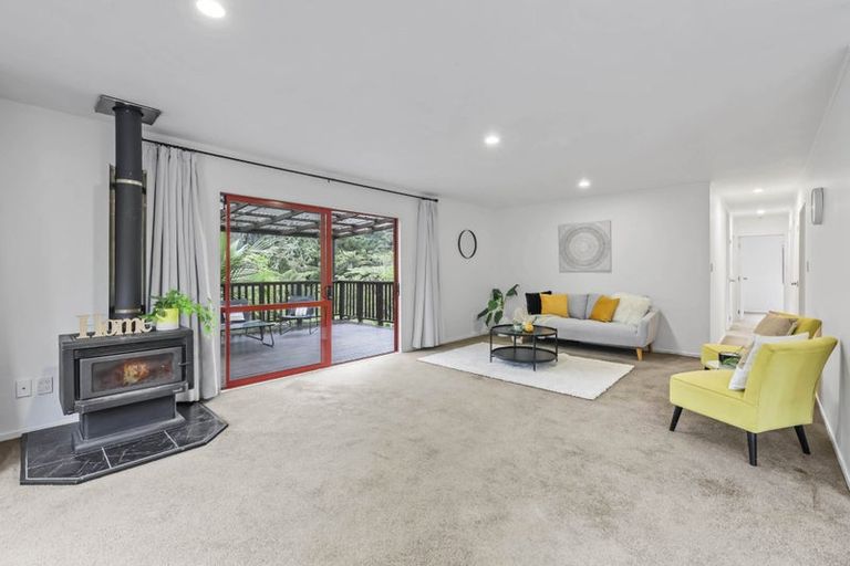 Photo of property in 15a Katrina Place, Massey, Auckland, 0614