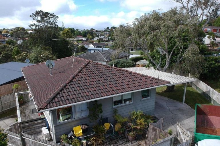 Photo of property in 66 Reynella Drive, Massey, Auckland, 0614