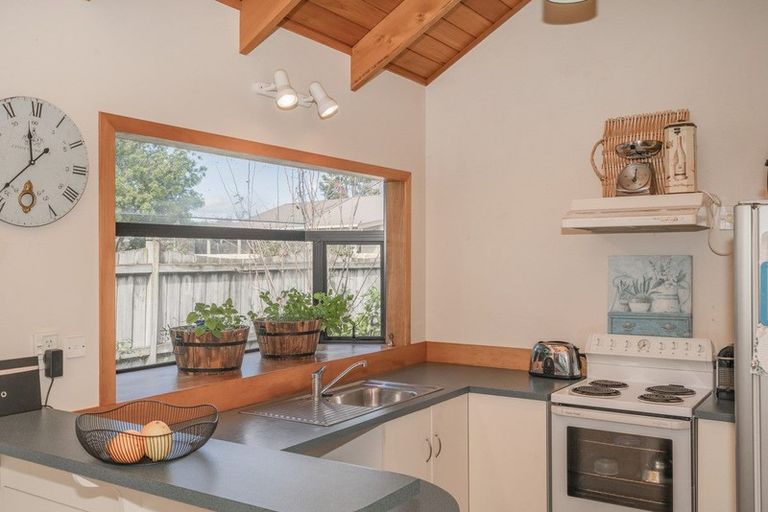 Photo of property in 1 Nicholas Avenue, Whitianga, 3510