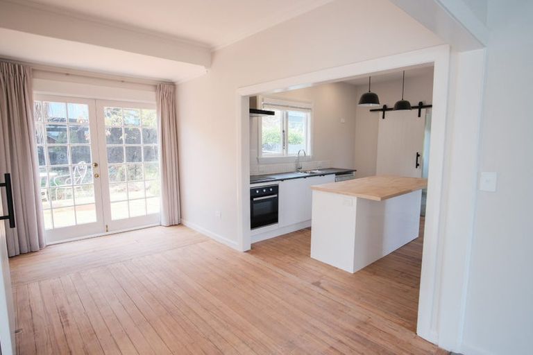Photo of property in 1/118 Centaurus Road, Huntsbury, Christchurch, 8022