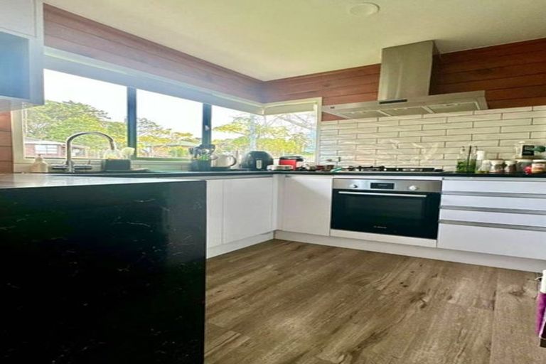 Photo of property in 56 Palomino Drive, Henderson, Auckland, 0612