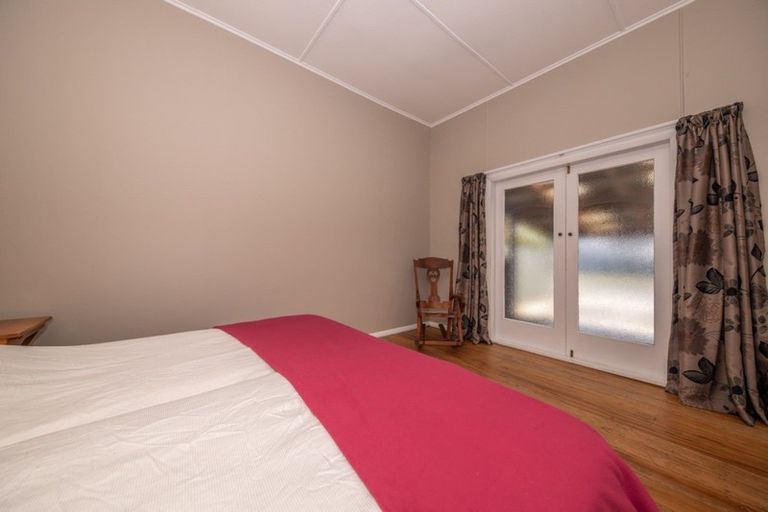 Photo of property in 55 Romilly Street, Westport, 7825