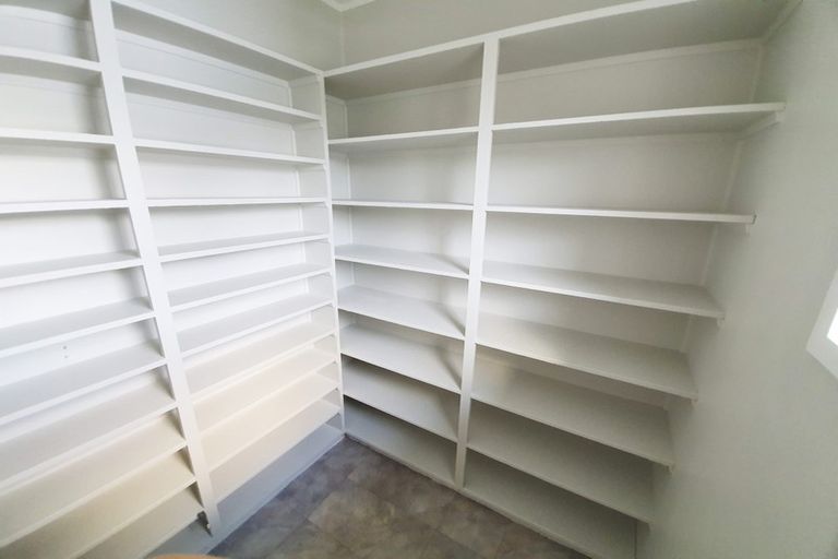 Photo of property in 488 Don Buck Road, Massey, Auckland, 0614