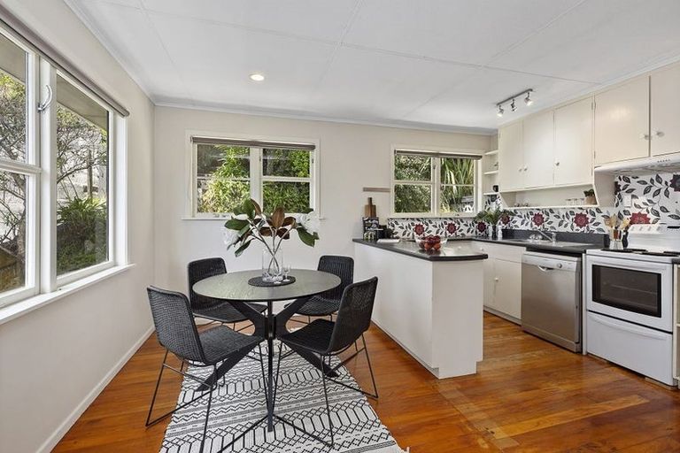 Photo of property in 19 Norwich Street, Wadestown, Wellington, 6012