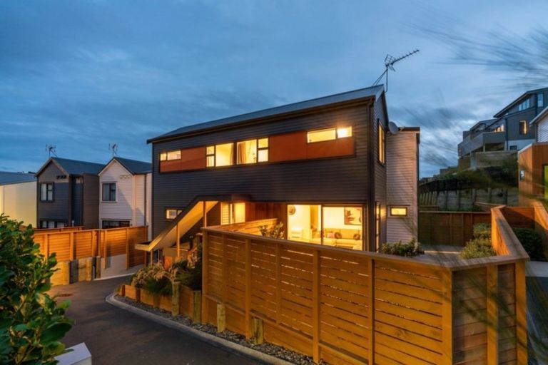 Photo of property in 16/22u Booth Street, Miramar, Wellington, 6022