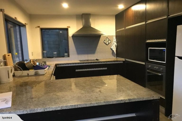 Photo of property in 17b Scotstoun Place, Glen Eden, Auckland, 0602