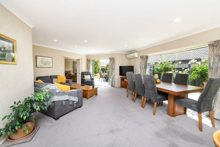Photo of property in 9 Montana Way, Milson, Palmerston North, 4414