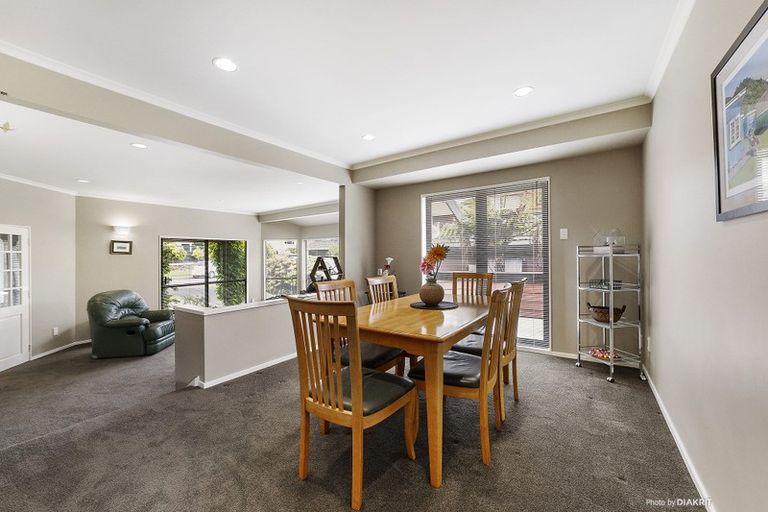 Photo of property in 14 Longmont Terrace, Churton Park, Wellington, 6037