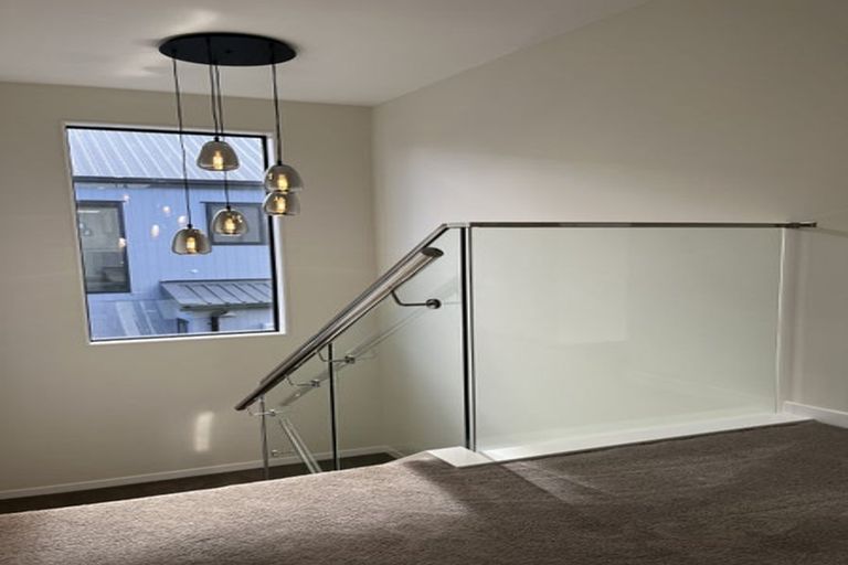 Photo of property in 15 Babos Avenue, Kumeu, 0810