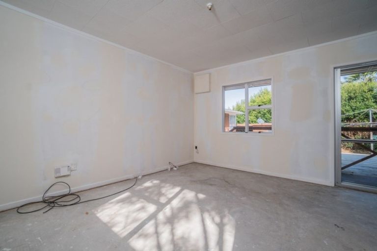 Photo of property in 41 Parrs Cross Road, Henderson, Auckland, 0612